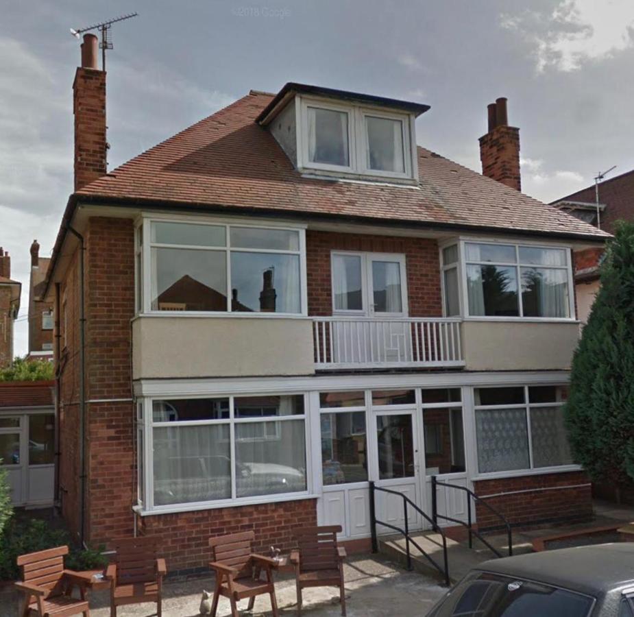 Large Ground Floor Studio Holiday Apartment Skegness - Flat 12 ภายนอก รูปภาพ